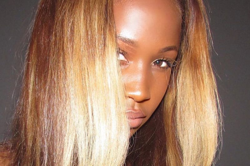 This TikTok Viral Hairspray Is the Key to Anti-Frizz