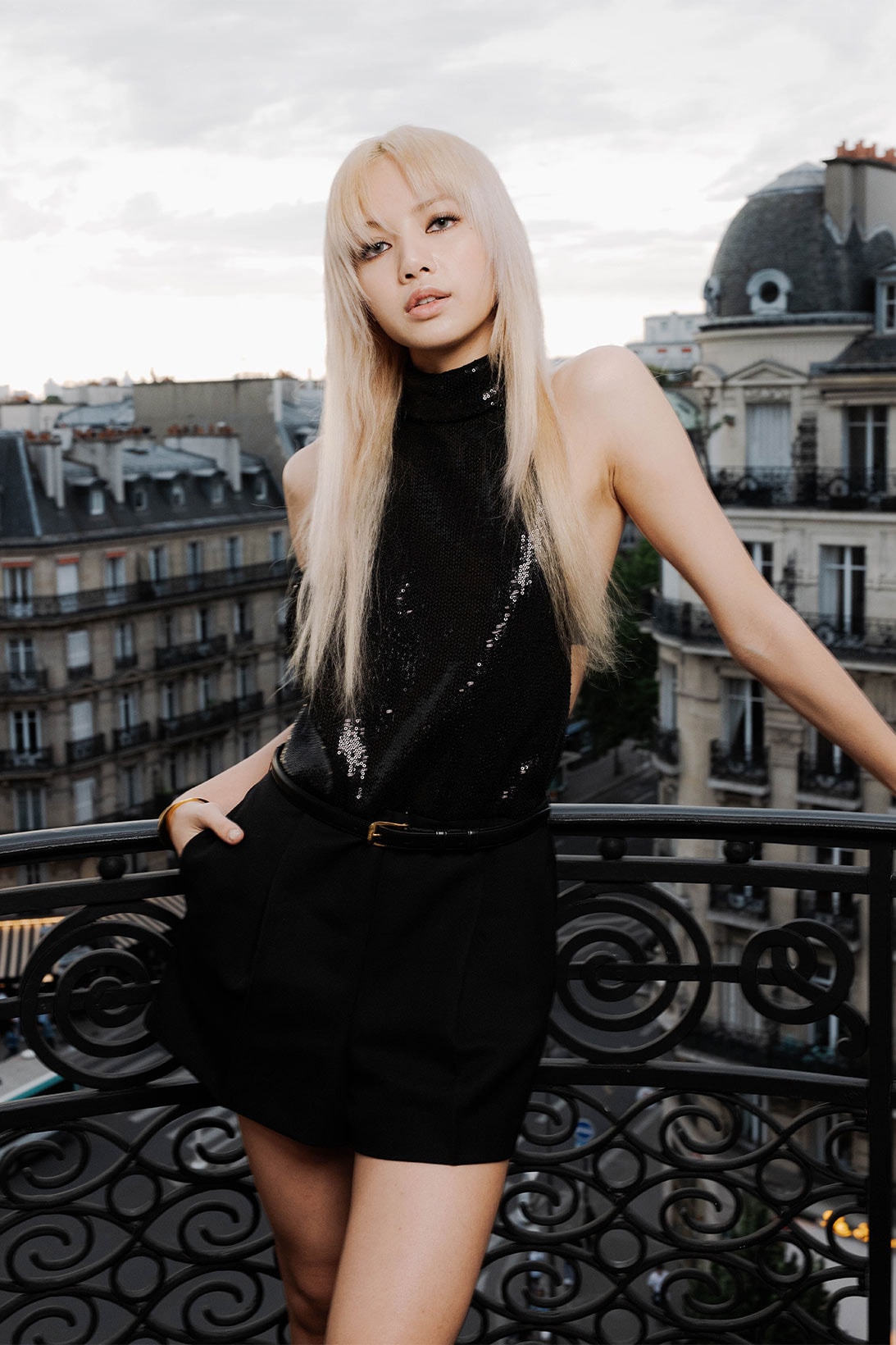 Blackpink's Lisa, V of BTS Attend Celine Spring 2023 Show in Paris – WWD