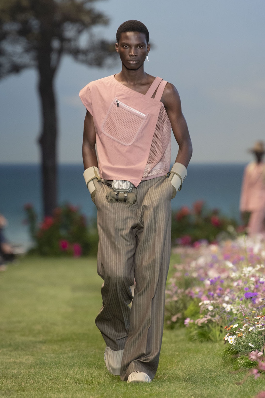 Kim Jones Shows How To Make An Entrance With His New SS24 Dior Men
