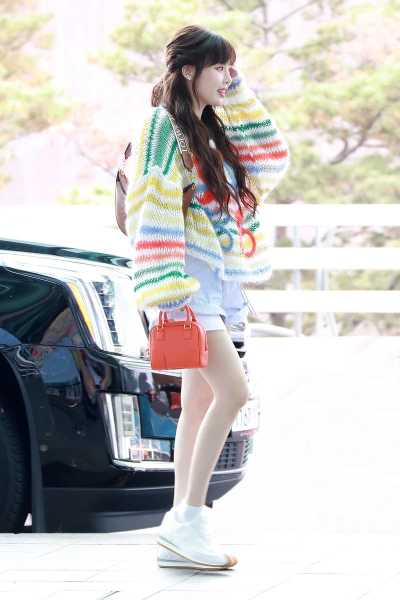 HyunA DAWN Loewe Incheon Airport South Korea Paris Fall Winter Pre-Collection Outfit Images