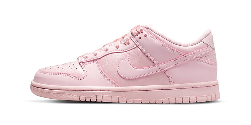 light pink dunks