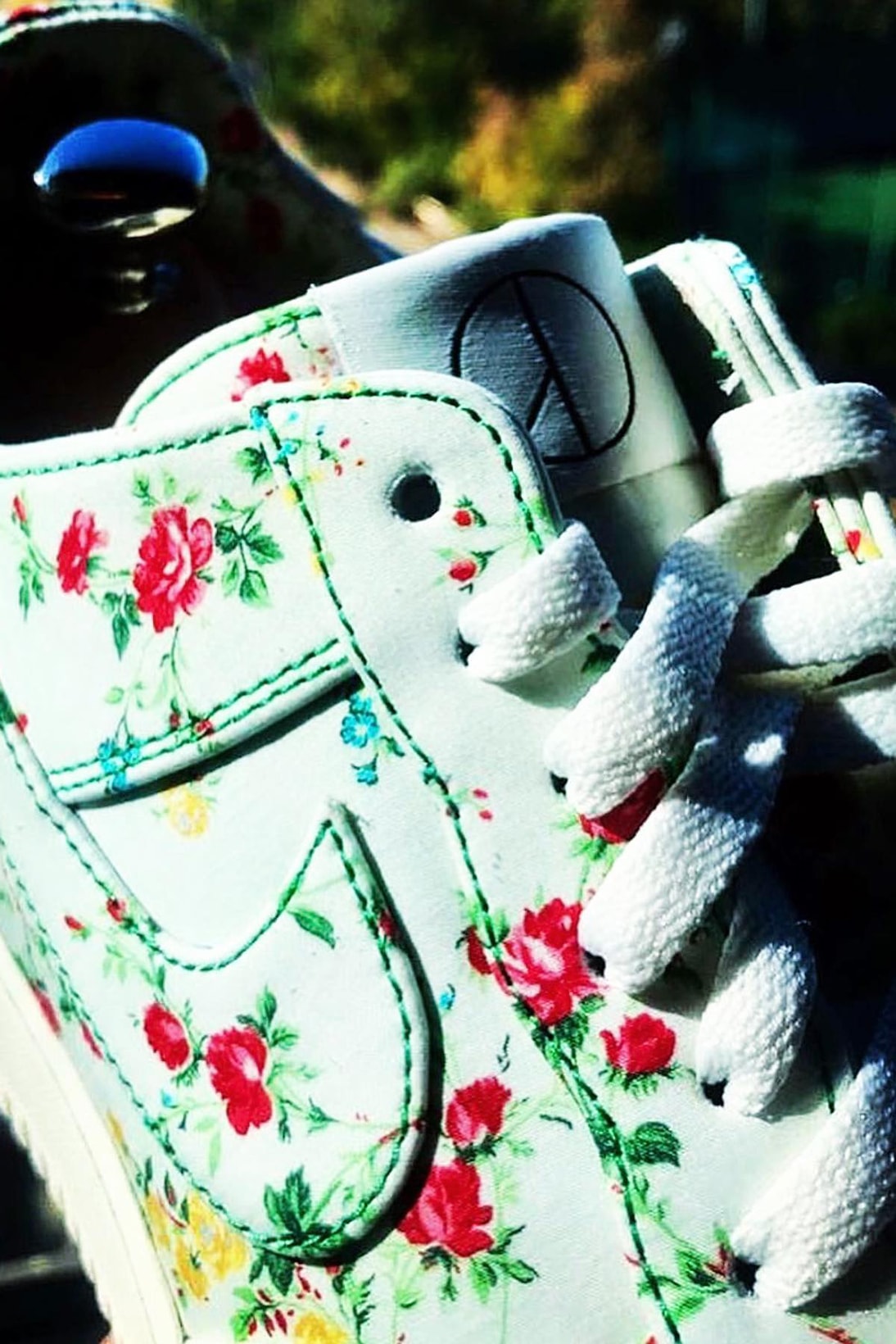 G-Dragon PEACEMINUSONE Nike Air Force 1 Floral Sneakers Collaboration Footwear Kicks Shoes