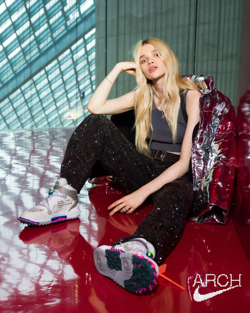 models wearing air force 1