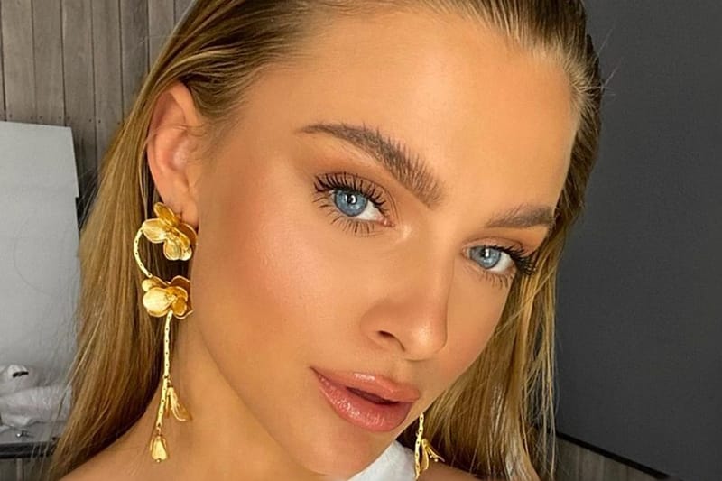 How To Achieve the Coveted "Wet Hair" Look for the Summer