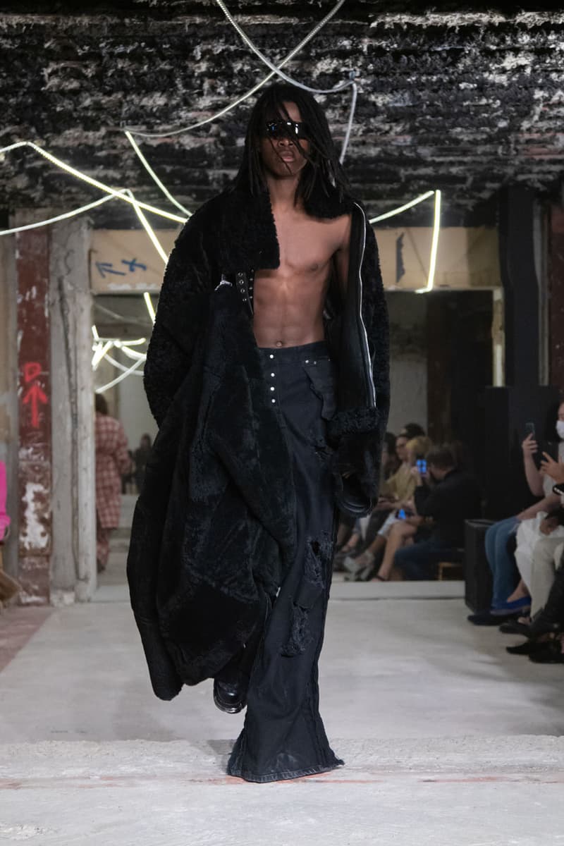 Vetements Spring Summer 2023 Runway Guram Gvasalia Show Images