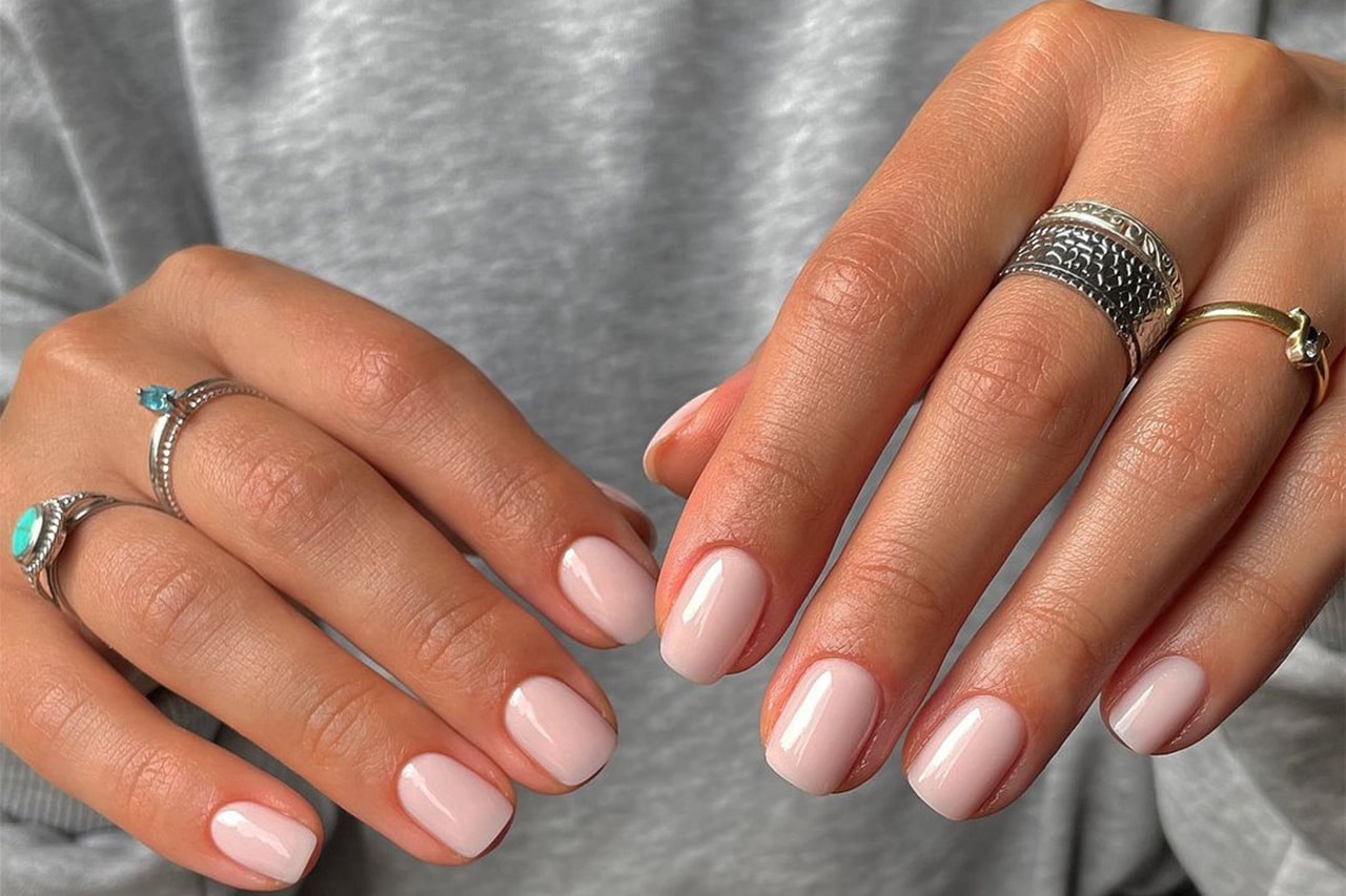 BIAB manicure gel acrylic sns manicure trends to try