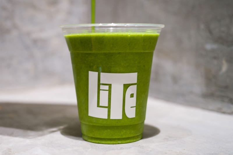 Here's How to Make a Healthy, Easy Kale Smoothie