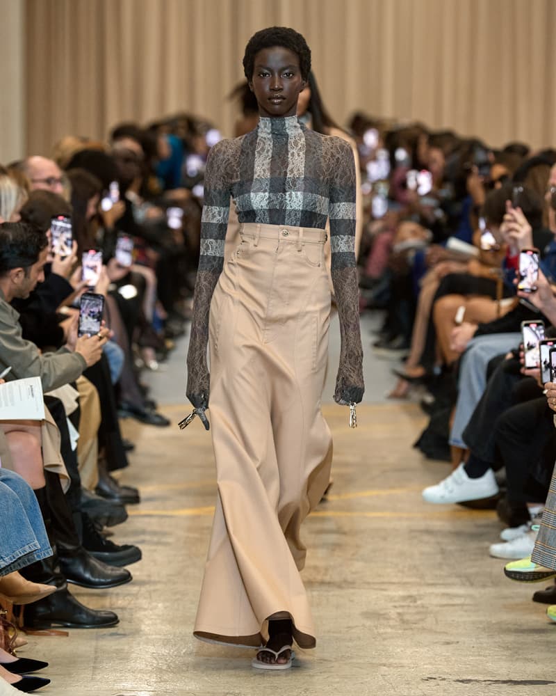 burberry london fashion week runway showcase kanye west bella hadid