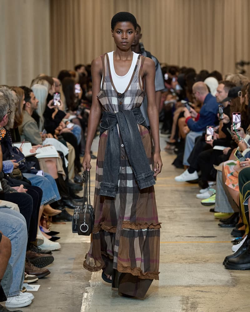 burberry london fashion week runway showcase kanye west bella hadid