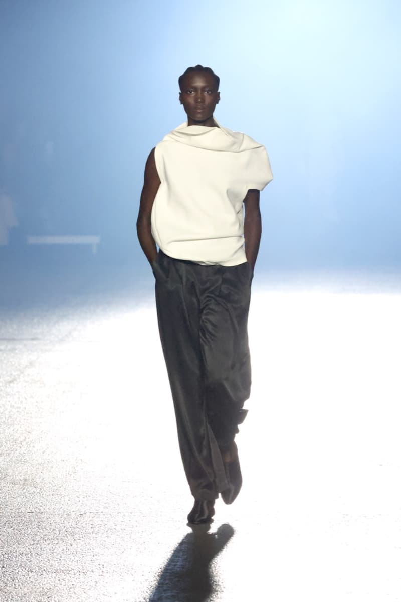 issey miyake paris fashion week runway