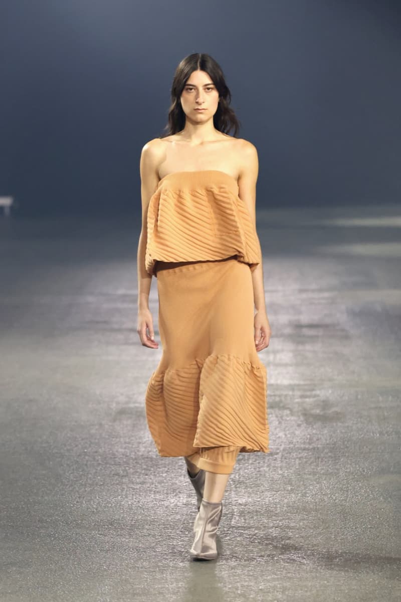 issey miyake paris fashion week runway