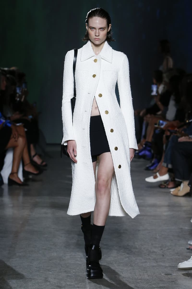 Proenza Schouler Unveils SS23 Collection At Proenza Schouler White Label KOBIETY UBRANIA BLUZY 