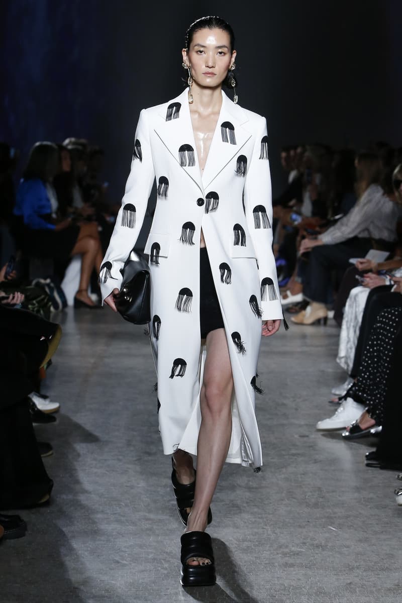 Proenza Schouler Unveils SS23 Collection At Proenza Schouler White Label KOBIETY UBRANIA BLUZY 