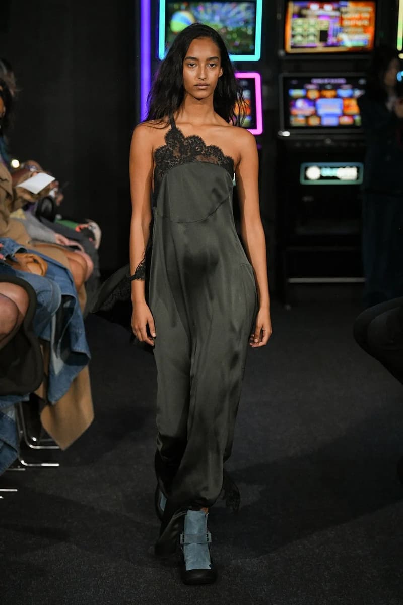 jw anderson soho casino runway fashion week emily ratajkowski