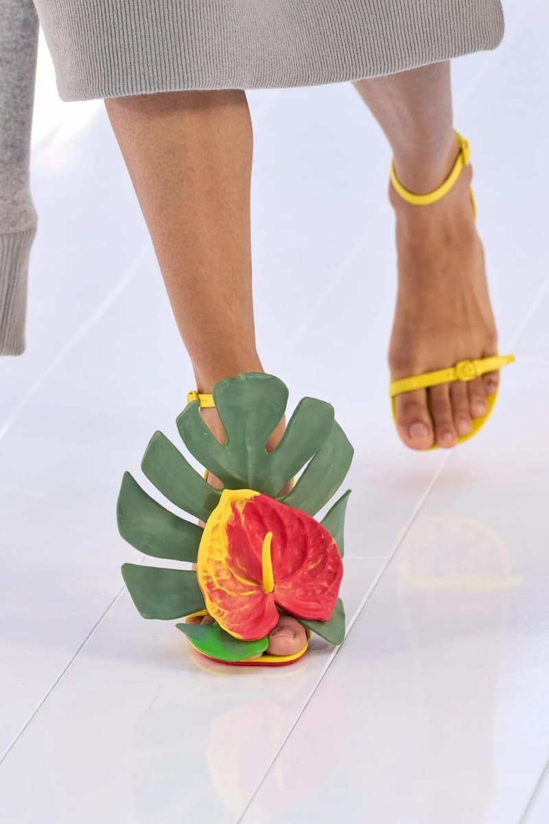 Loewe Spring Summer 2023 Ready to Wear Paris Fashion Week Footwear Balloon Heel