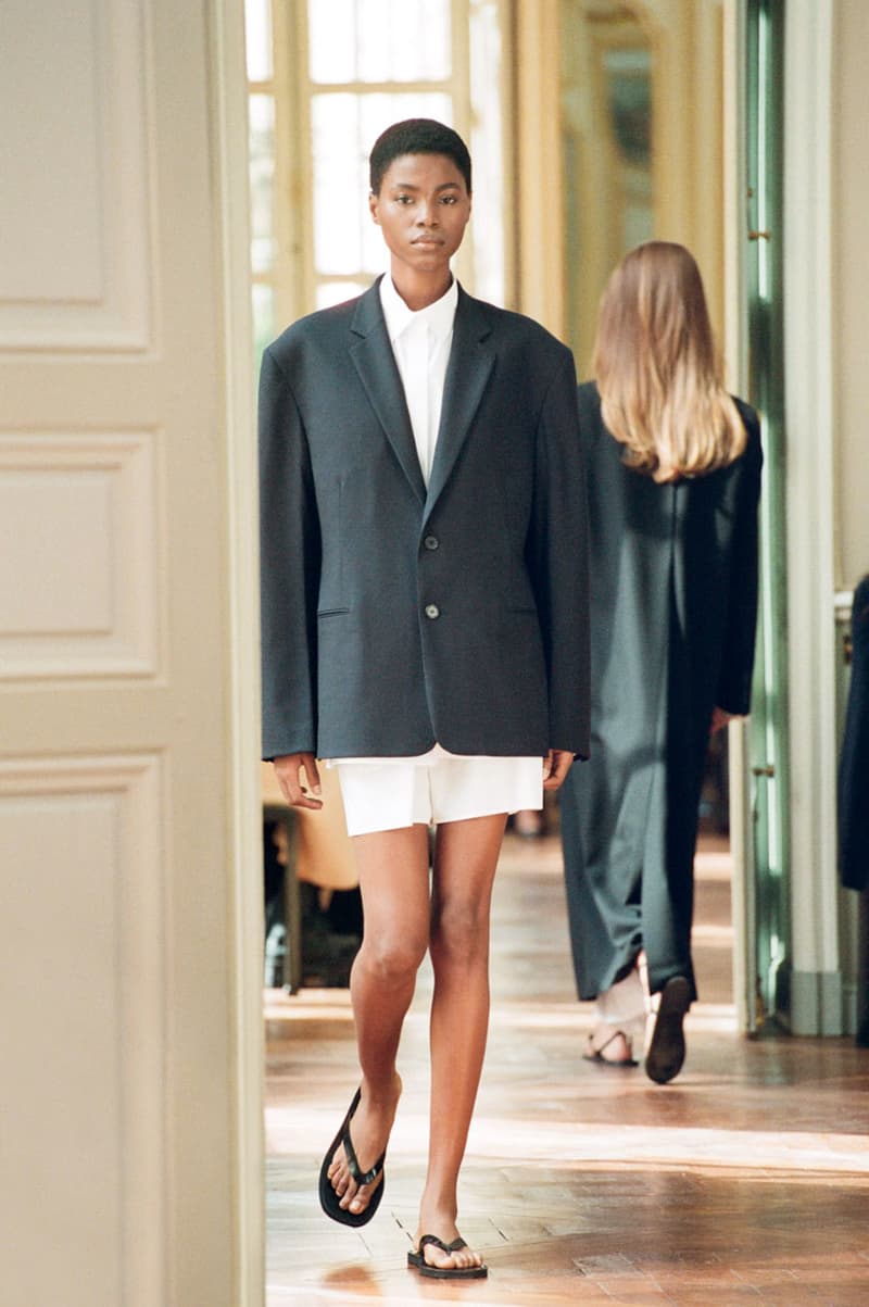 The Row Pre-Fall 2023 Collection Mary Kate Ashley Olsen Runway Paris Fashion Week IMages