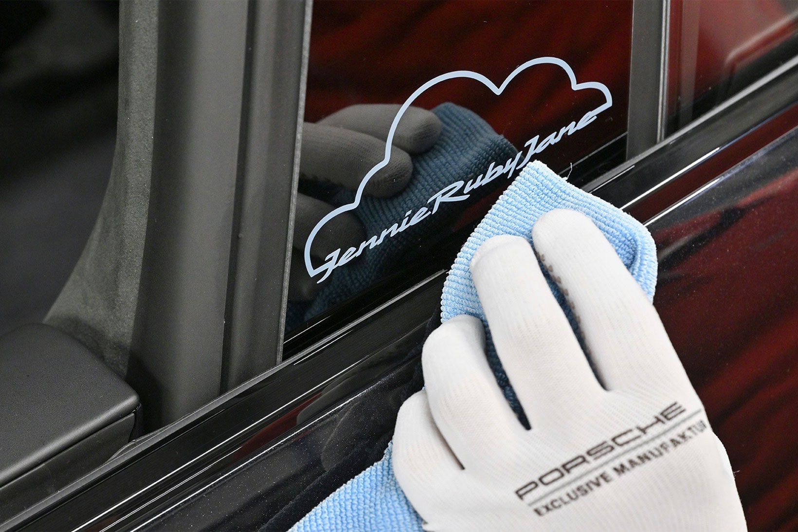 Jennie BLACKPINK Porsche Car Collaboration Taycan 4S Cross Turismo Ruby Jane Sonderwunsch Images Info