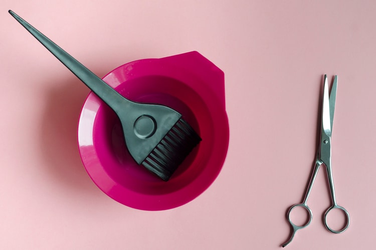 Here Is Every Reason Why You Should Stop Using a Chemical Relaxer on Your Hair