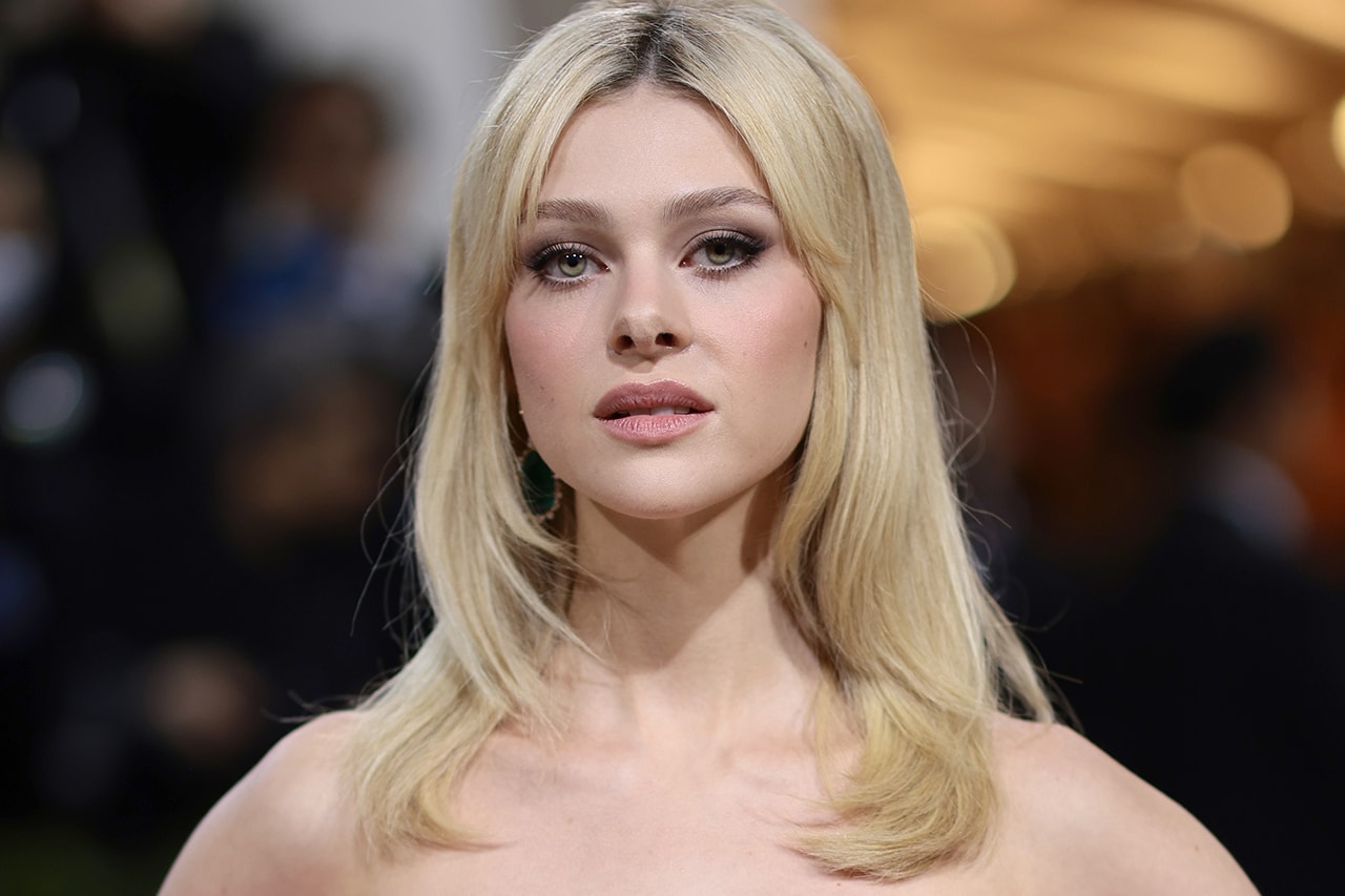 Nicola Peltz Beckham Confirms That, Yes, the Skinny Brow Really Is Back