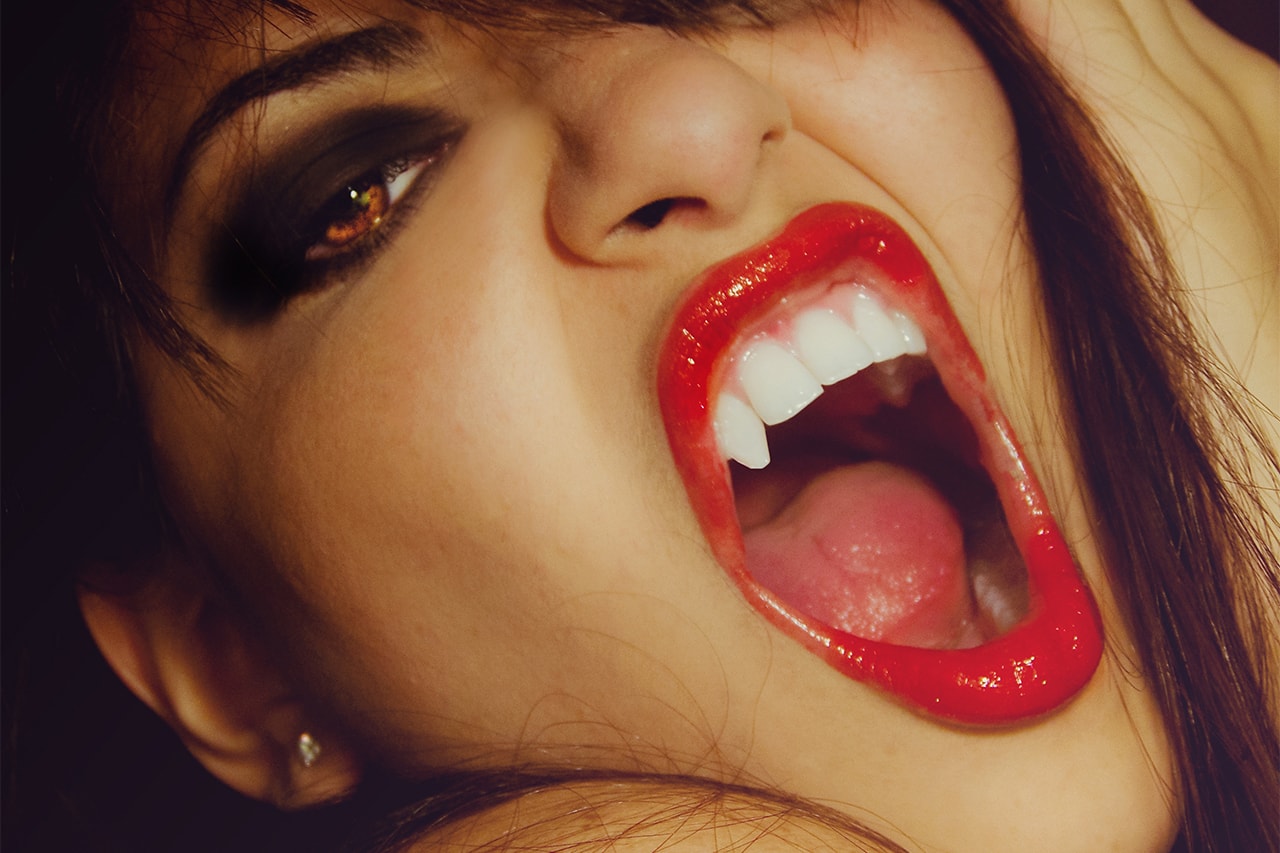 TikTok Halloween 2022 vampire lips makeup trend