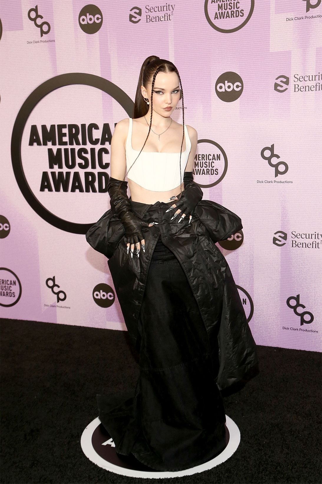 American Music Awards AMAs Best Dressed Celebrities Red Carpet Images Karrueche Tran Tinashe Kali Uchis