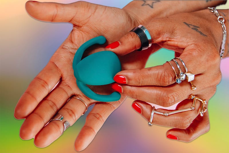 Here Are the Top 5 Sex Toys Threesome Lovers Prefer