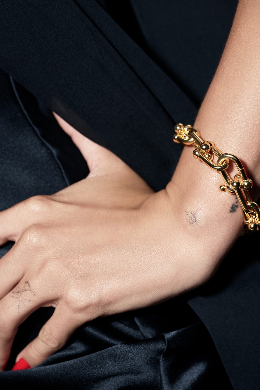 hailey bieber tiffany campaign jewelry bracelets necklaces 