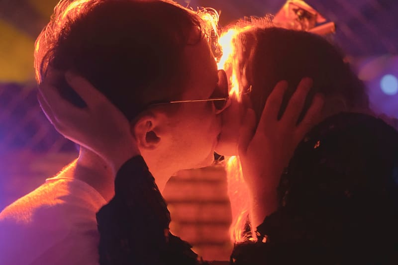 Hometown Hookups 101: Where to F-ck, Red Flags and More