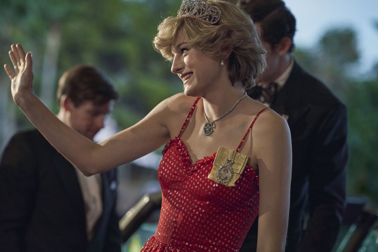 Everything Coming To and Leaving Netflix in November 2022