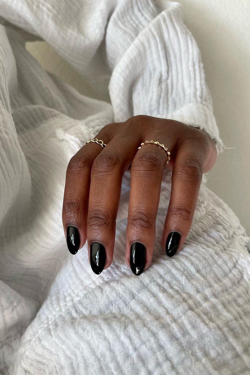 Patent Leather Nail manicure trend fall 2022