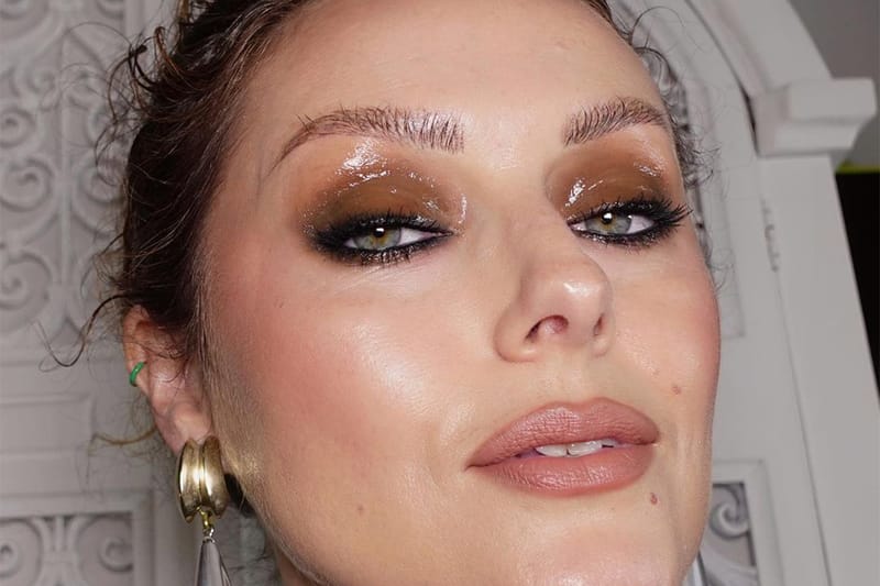 8 Holiday Party Makeup Looks That Will Score You a Swipe Right on Tinder