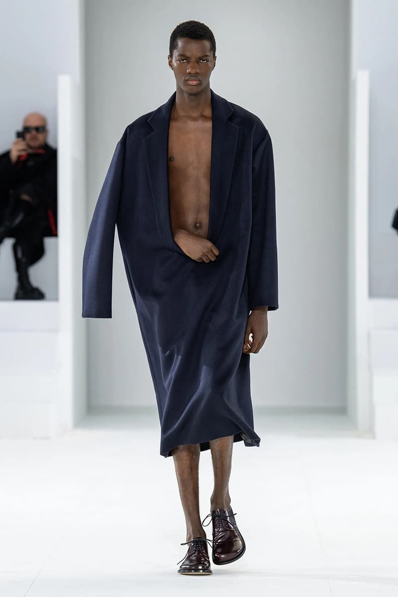 loewe jw anderson fall winter 2023 menswear paris fashion week runway 