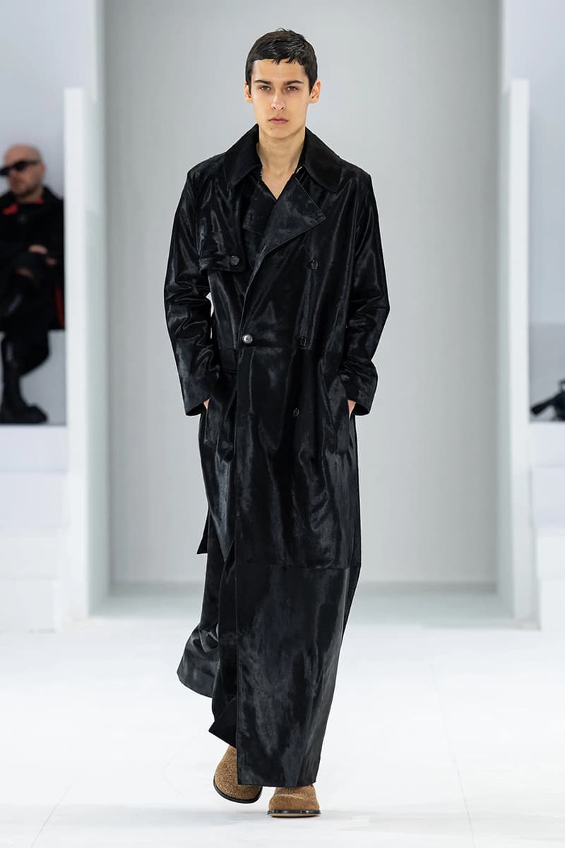 loewe jw anderson fall winter 2023 menswear paris fashion week runway 