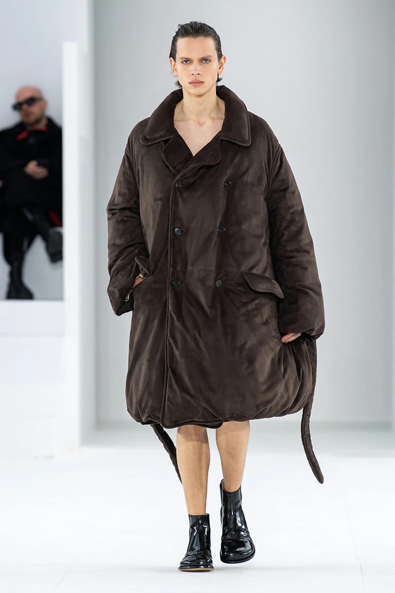 loewe jw anderson fall winter 2023 menswear paris fashion week runway 