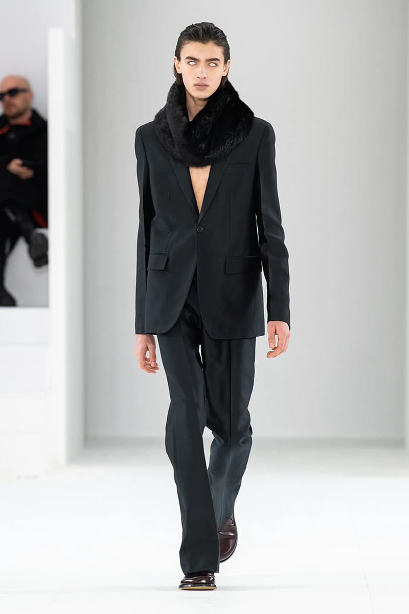 loewe jw anderson fall winter 2023 menswear paris fashion week runway 