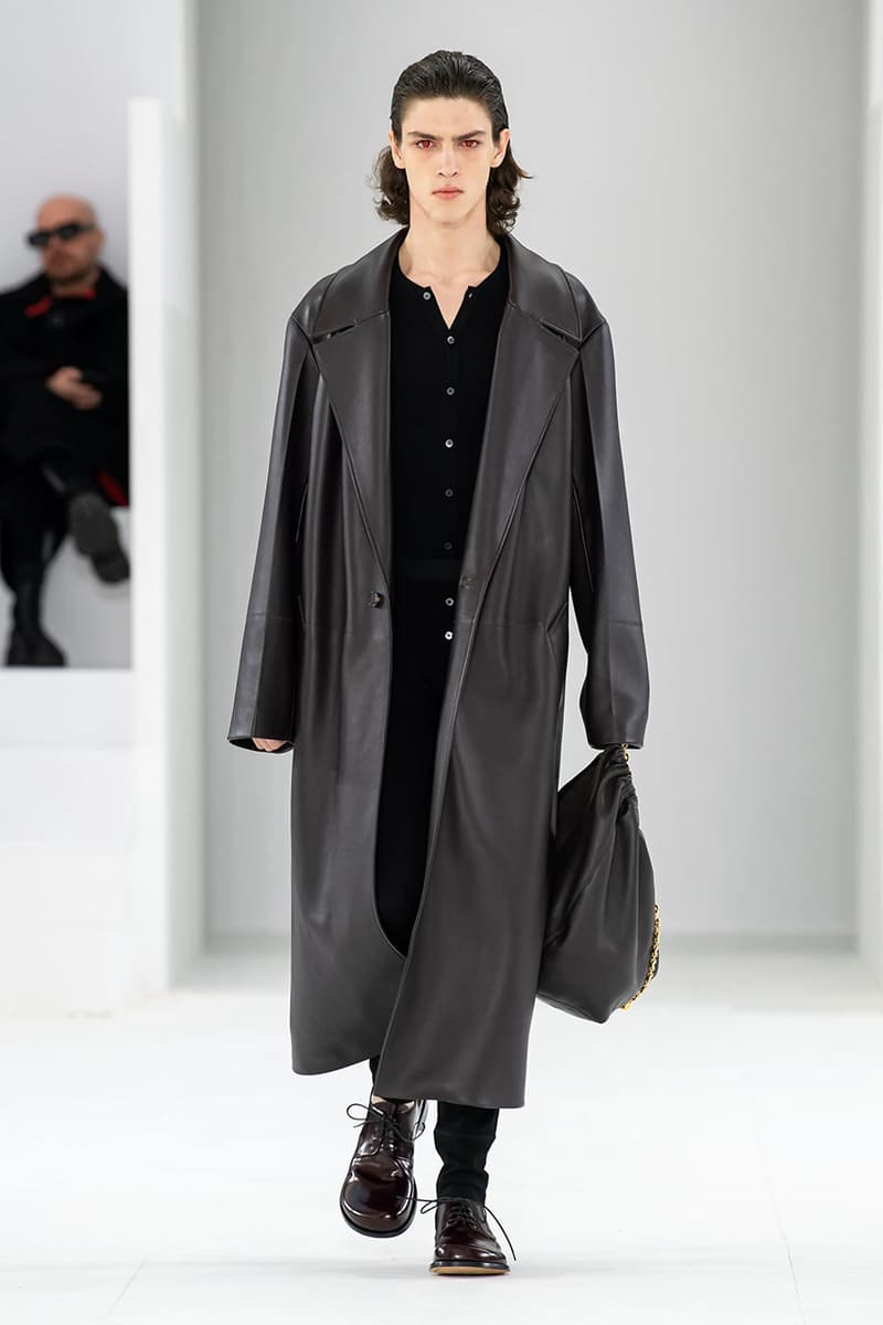 loewe jw anderson fall winter 2023 menswear paris fashion week runway 