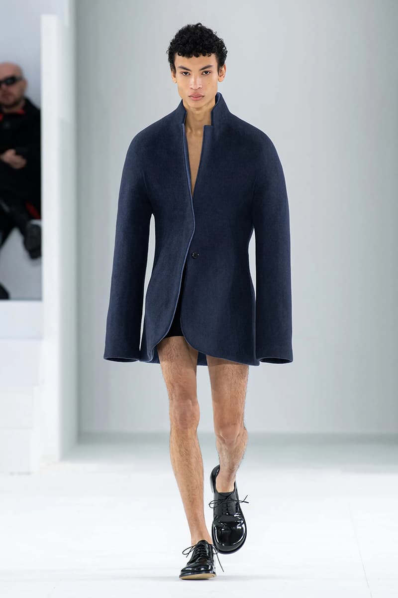 loewe jw anderson fall winter 2023 menswear paris fashion week runway 