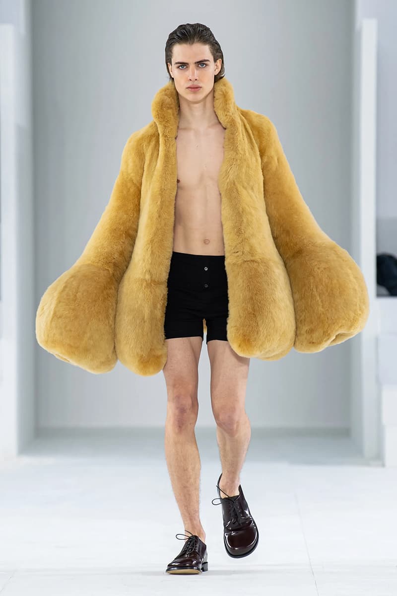 loewe jw anderson fall winter 2023 menswear paris fashion week runway 