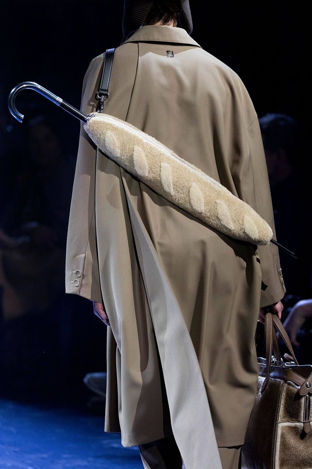Fendi Fall Winter Baguette Handbags Accessories Milan Fashion Week Mens Images