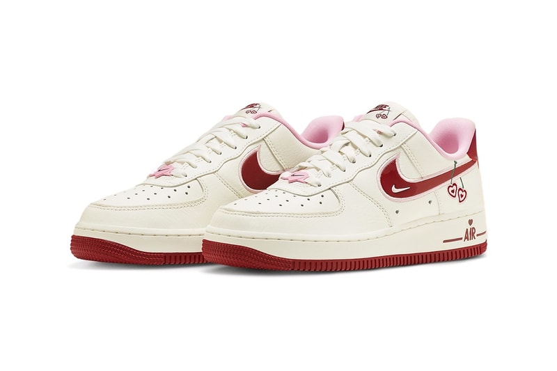 nike dunk low valentine's day sneaker trainer cherry red 