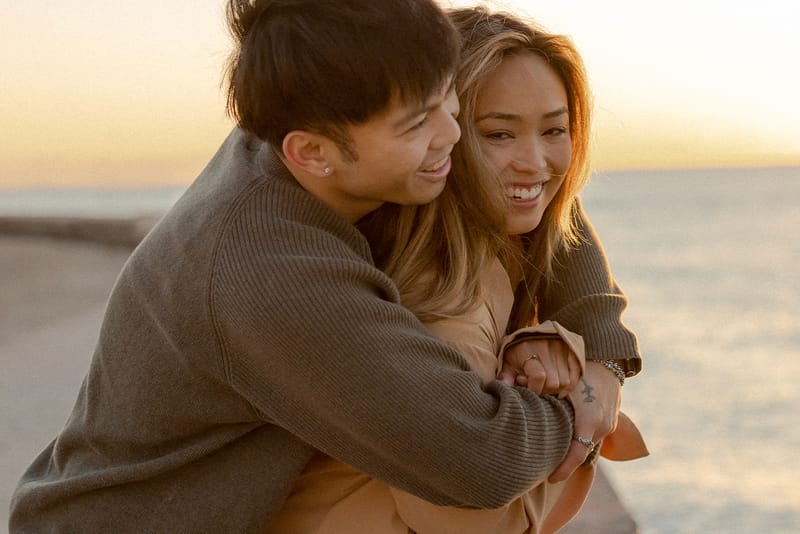 Is Being Friends With an Ex a Dating Red Flag? An Expert Weighs In