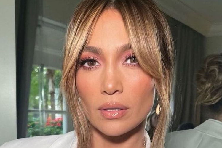 A Makeup Artist Shares the Celebrity Lip Liner Hack for a Red Carpet Pout