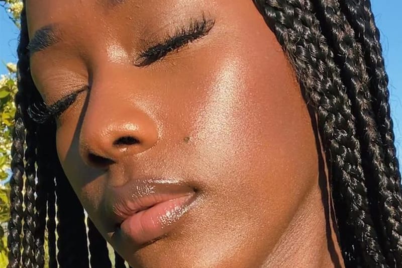 TikTok's "Lip Slugging" Is Your Savior for Those Chapped and Dry Winter Lips