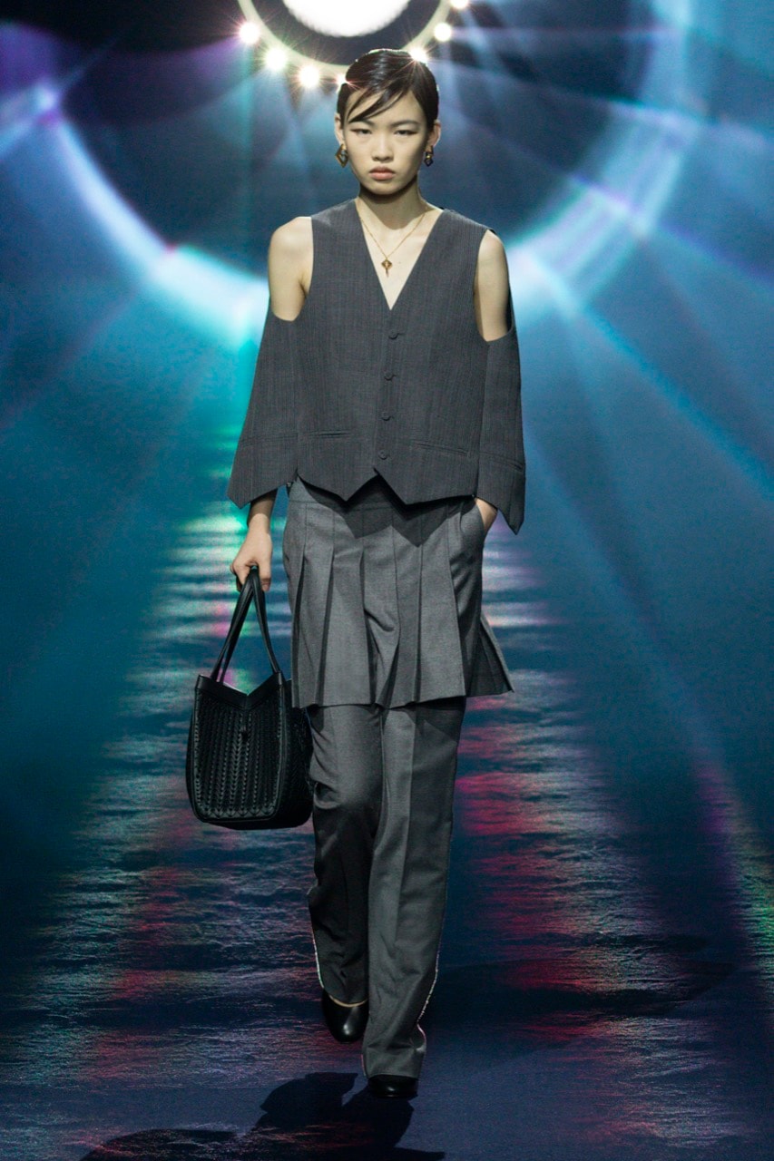 fendi milan fashion week runway clothes shoes