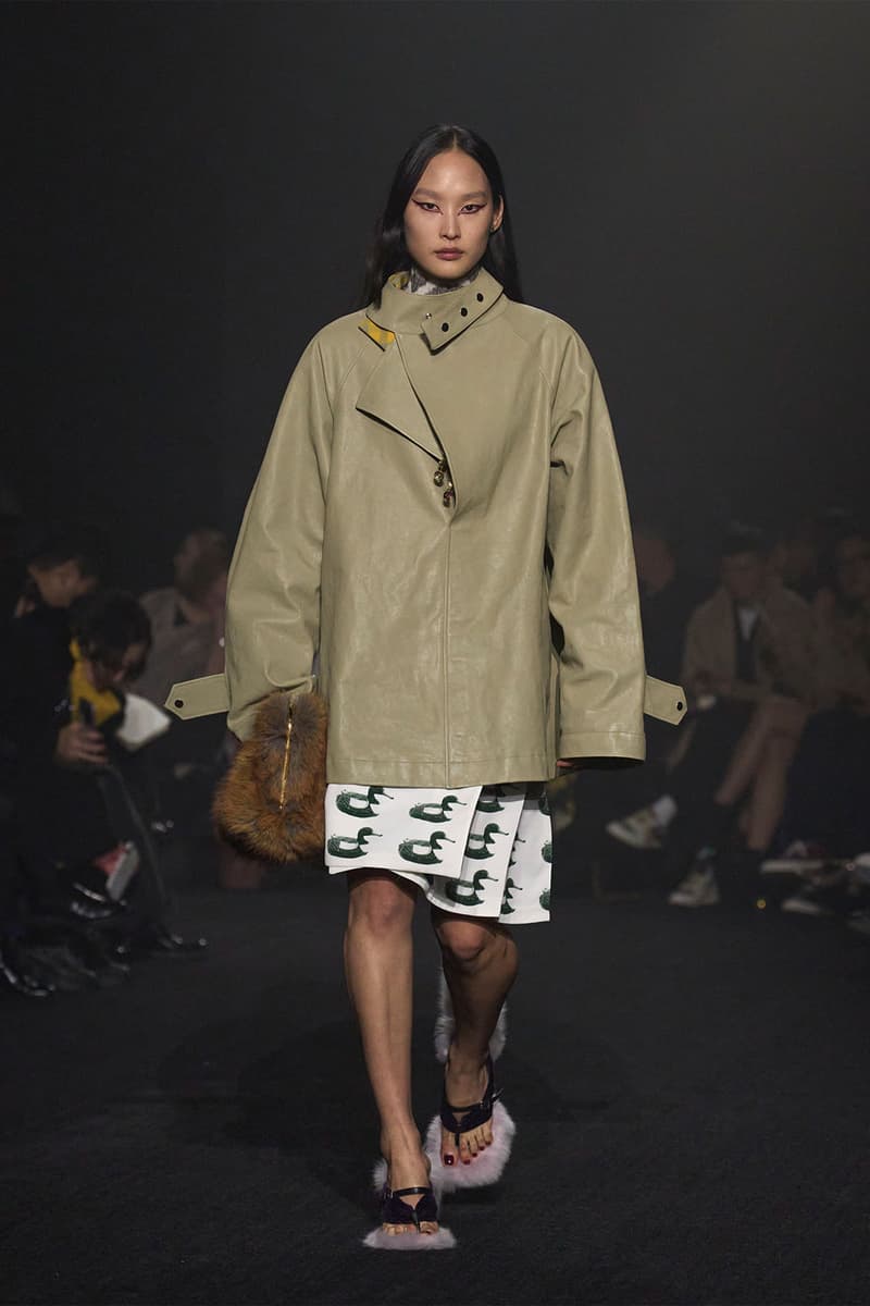 Burberry Daniel Lee Fall Winter Debut Runway London Fashion Week Images Highlights