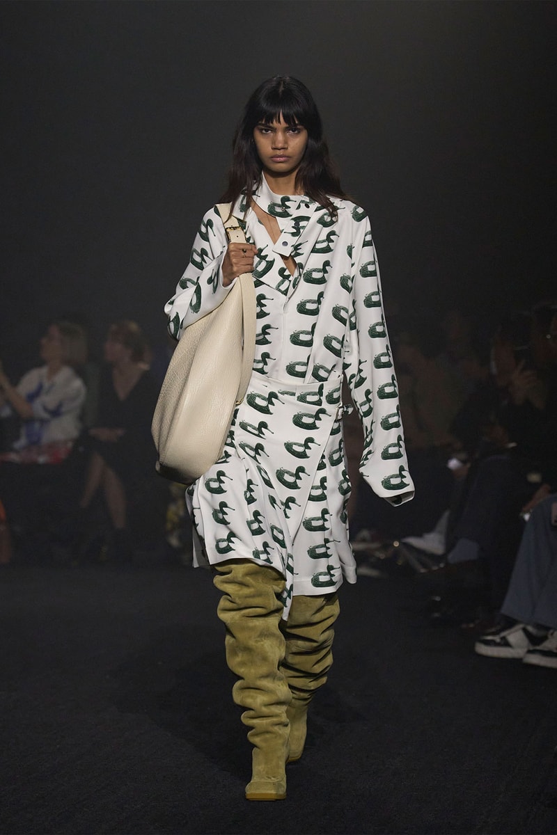 Burberry Daniel Lee Fall Winter Debut Runway London Fashion Week Images Highlights