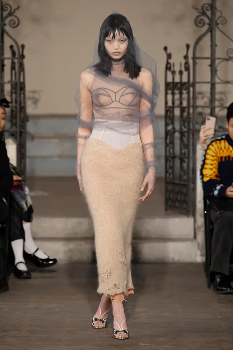 dilara findikoglu fall winter 2023 london fashion week runway show