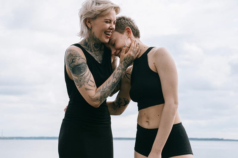 Is Non-Monogamy a "Queer" Trend? HER Dating App Users Weigh In