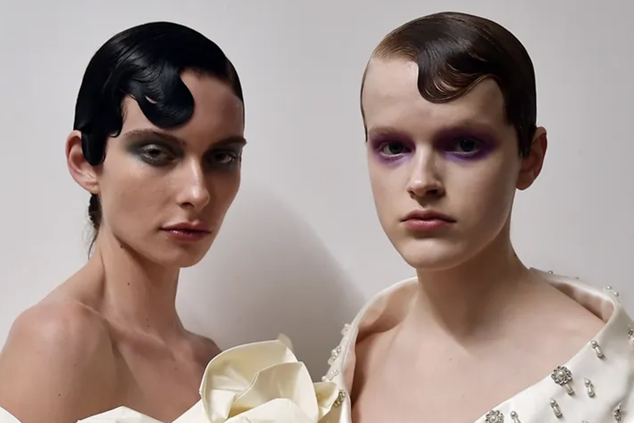 How to Practice Applying Makeup on a Mannequin's Head - Career Trend
