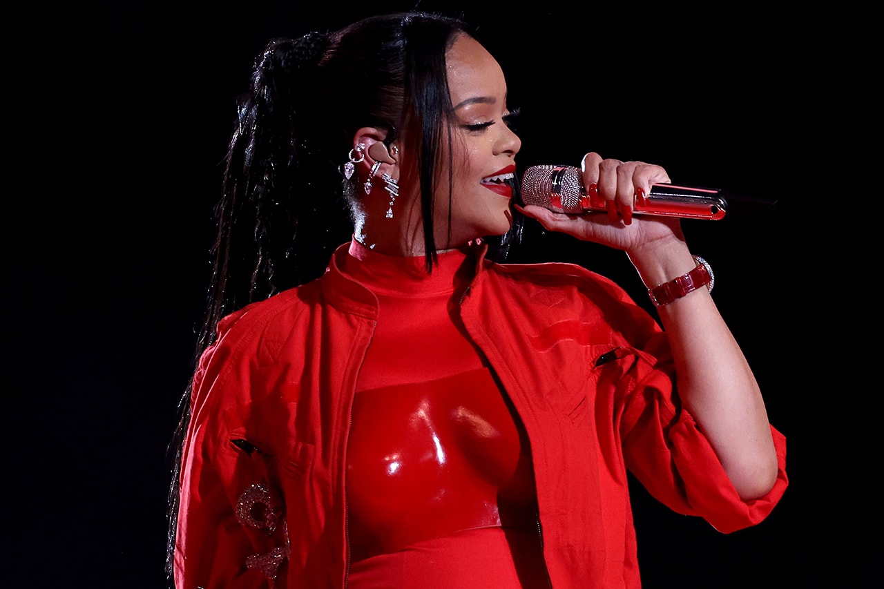 Here's The Breakdown of Rihanna's Halftime Look